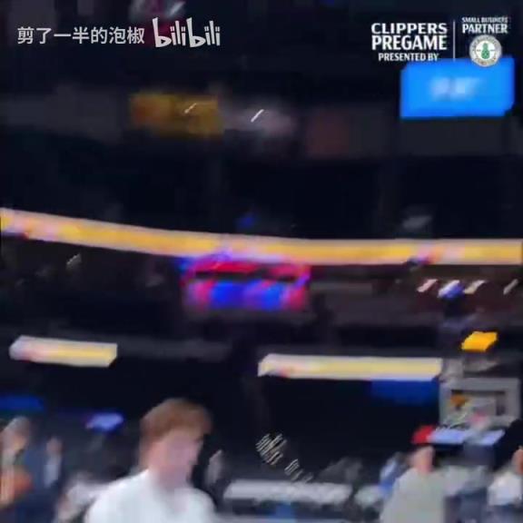 寶藏球員！你覺得小瓊斯能延續(xù)去年季后賽的亮眼表現(xiàn)嗎？